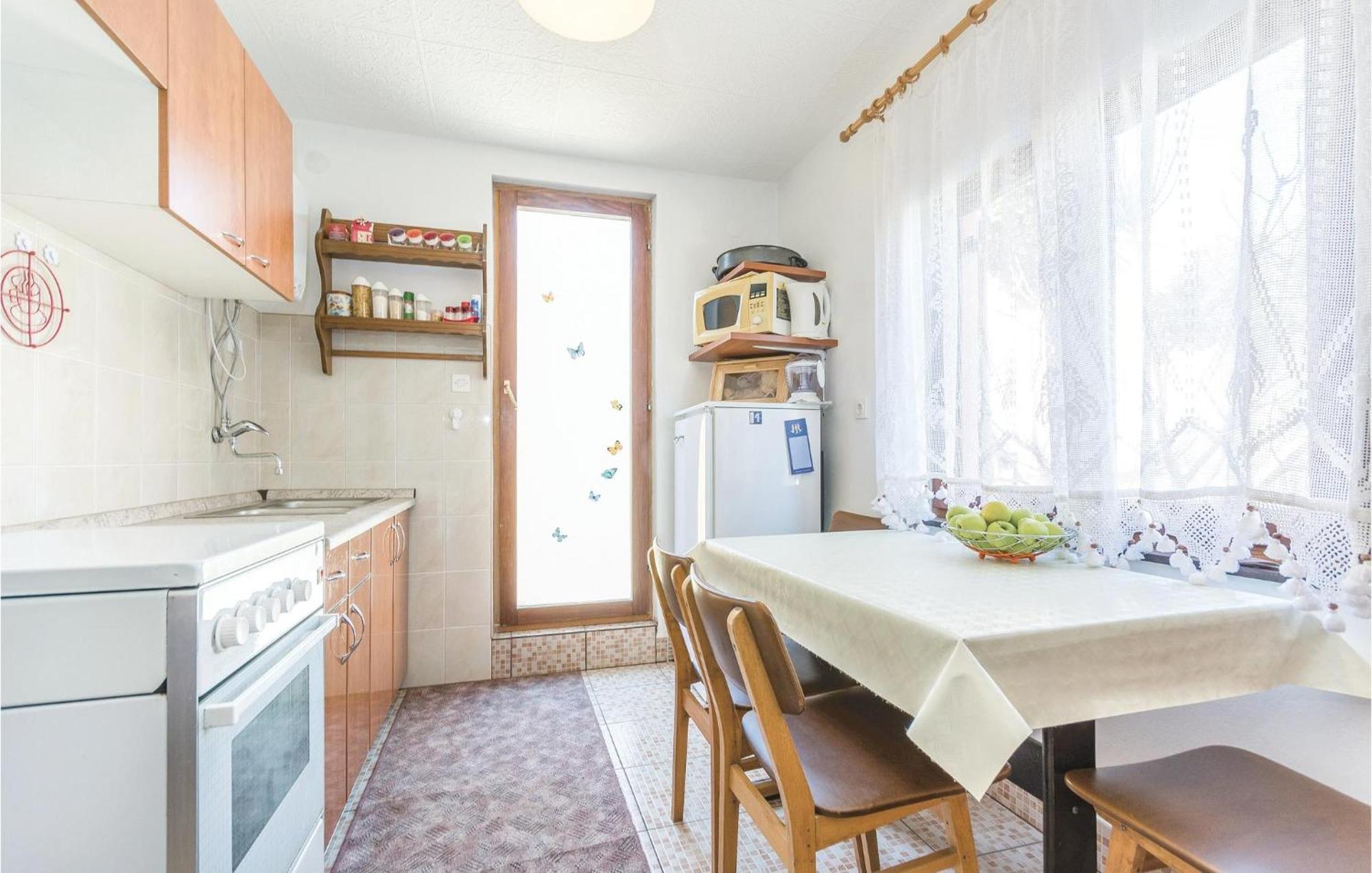 Amazing Apartment In Pavicini With Kitchen Eksteriør billede